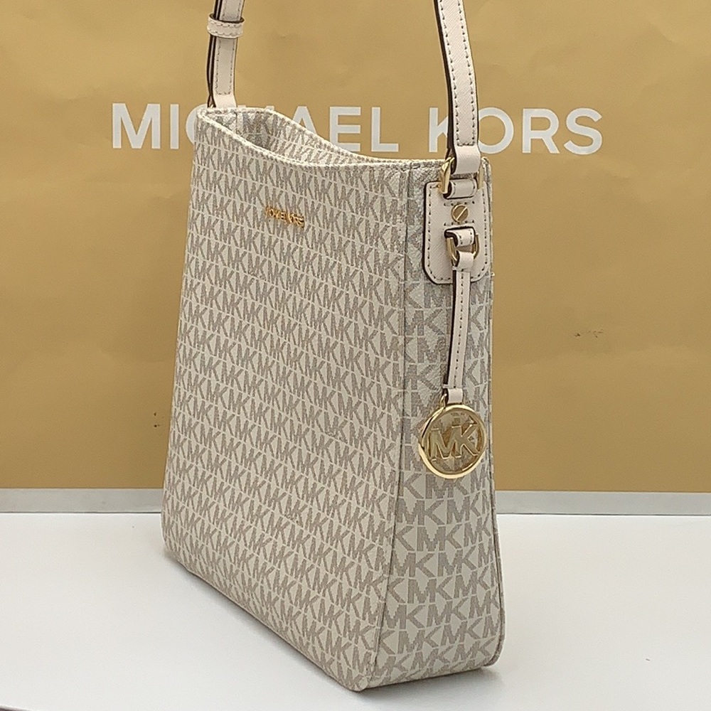 MICHAEL KORS JET SET TRAVEL LARGE MESSENGER LIGHT CREAM MULTI - Picture 6 of 16